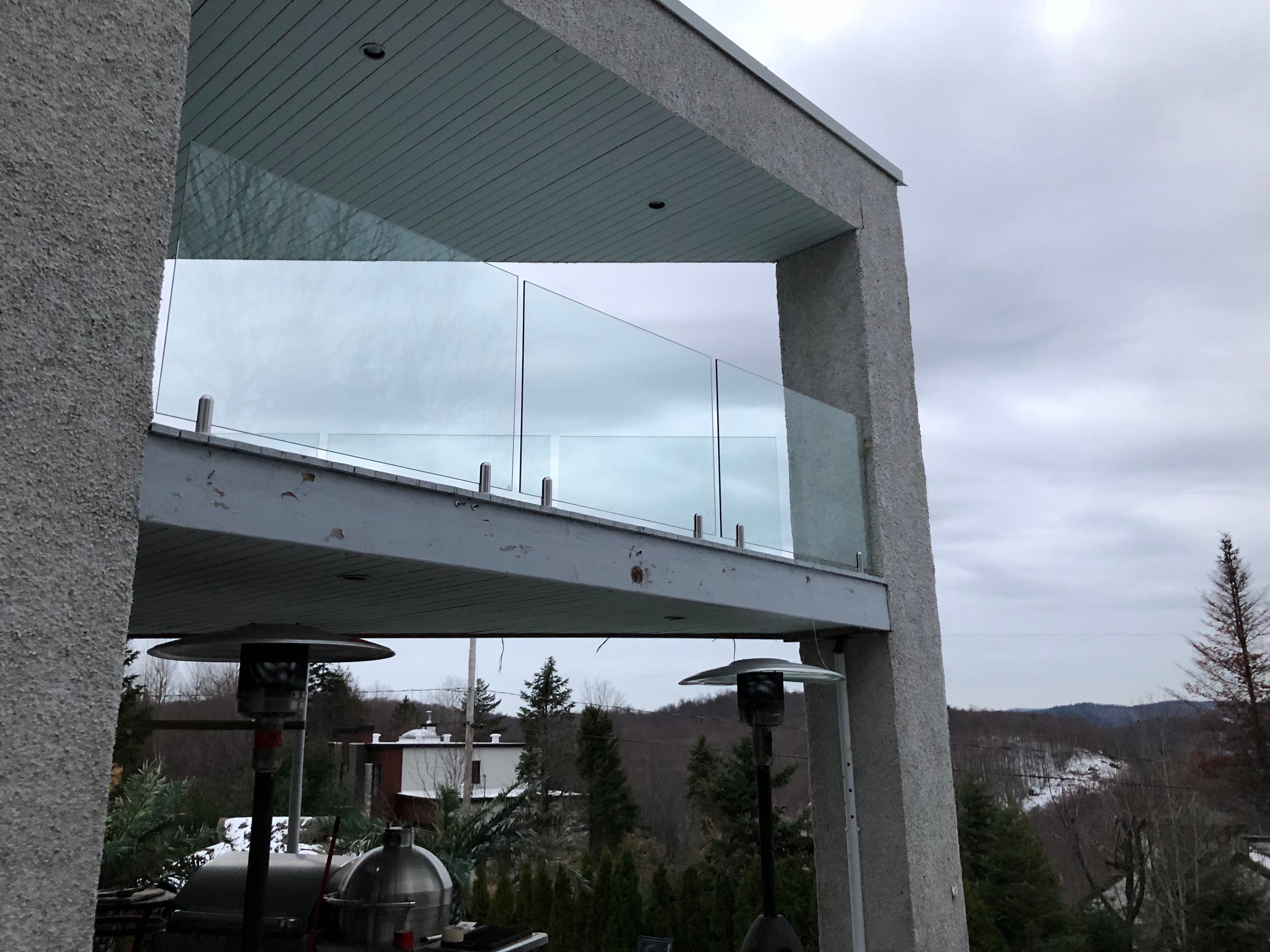 Installation de rampe de verre selon votre type de plancher RAMPE DE — free download