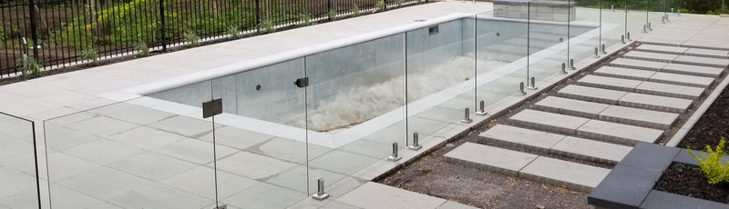 Clôture de verre à Mirabel