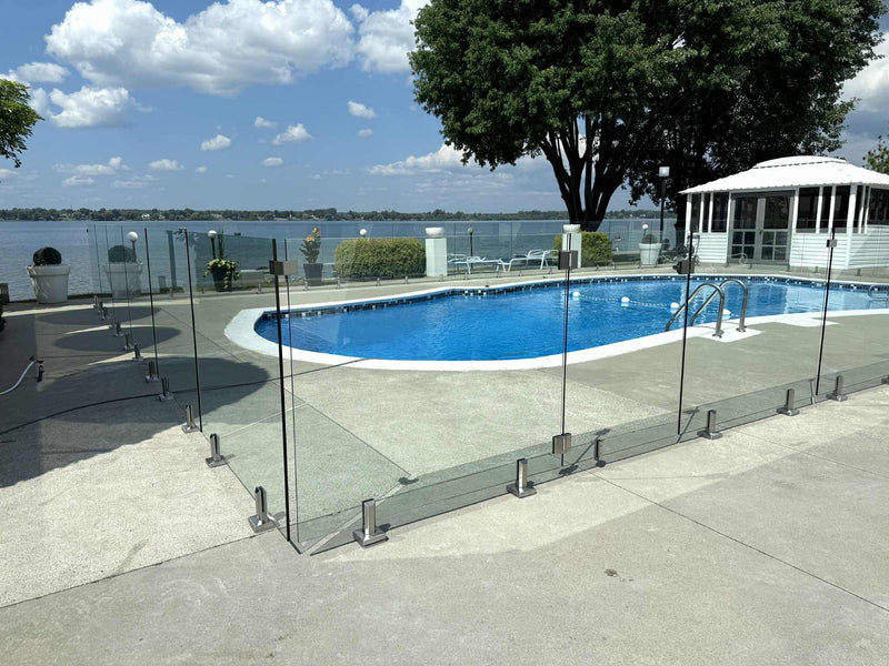 Clôture de verre à Salaberry-de-Valleyfield